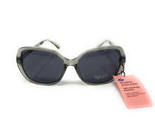 Load image into Gallery viewer, 25 Pairs Ladies Sunglasses Stylish Green Tinted Frame Boots 027J