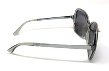 Load image into Gallery viewer, 25 Pairs Ladies Sunglasses Stylish Green Tinted Frame Boots 027J