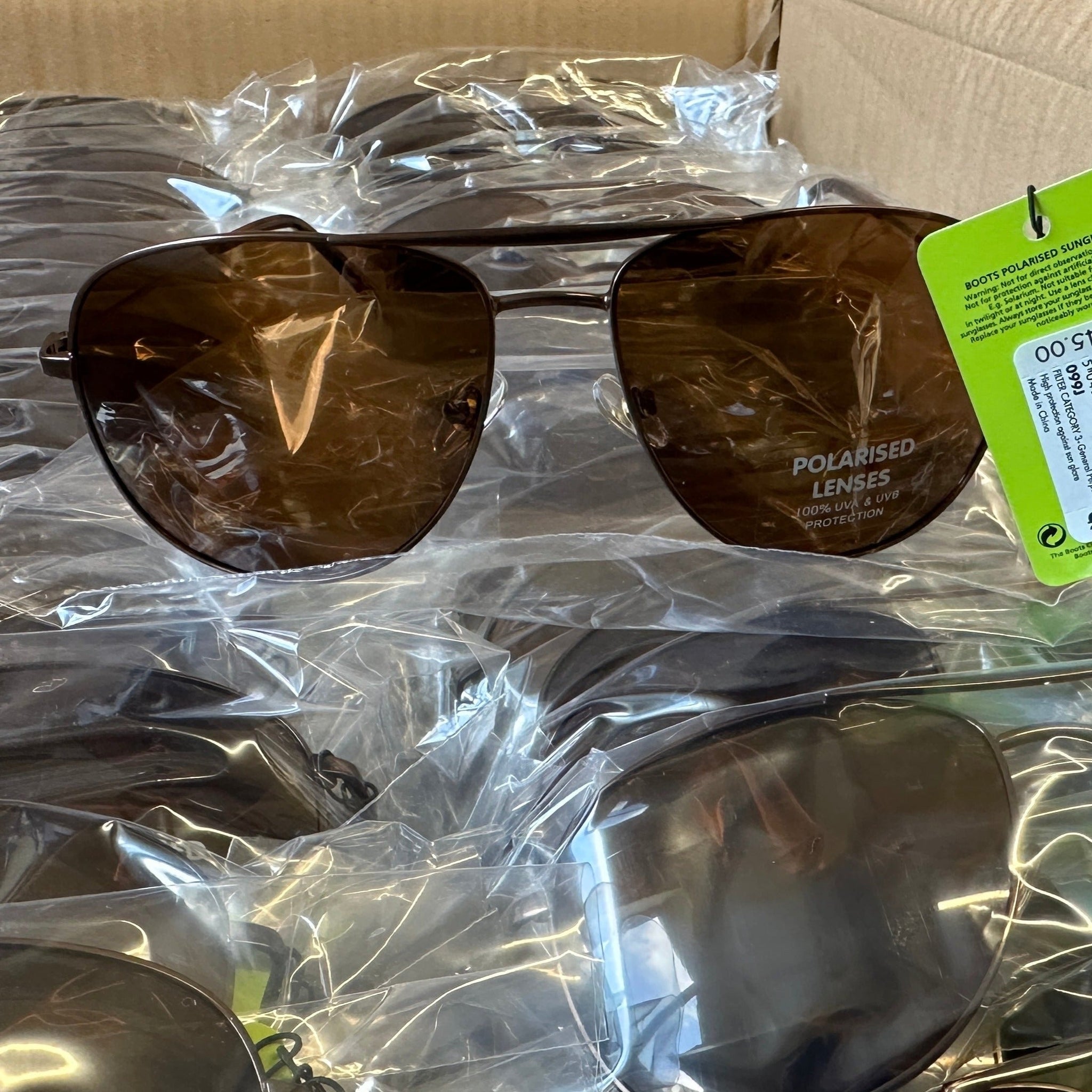 Job Lot of 200 Men's Polarised Sunglasses with 100% UV Protection – Clubit  Wholesale
